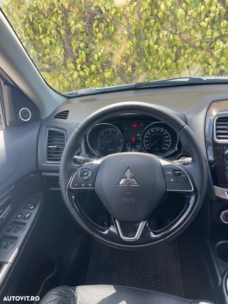 Mitsubishi ASX 1.6 DI-D 2WD Top - 12