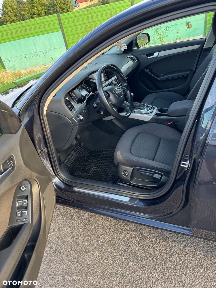 Audi A4 Avant 2.0 TDI DPF multitronic Ambiente - 8
