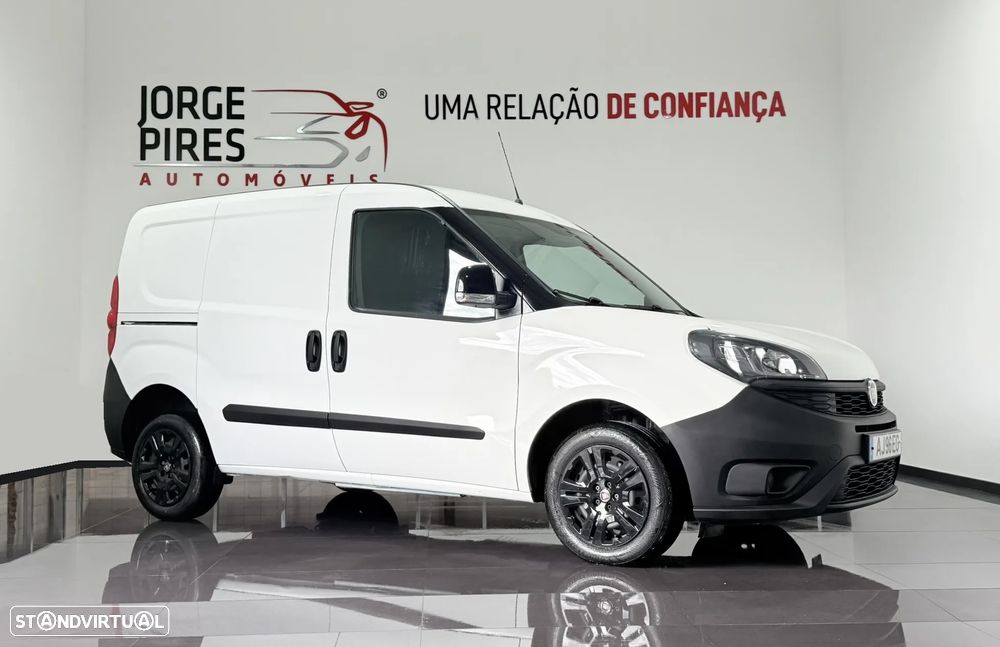 Fiat DOBLO CARGO 1.3 M-JET 95 CV - 3 LUGARES - IVA DEDUTIVÉL - 11
