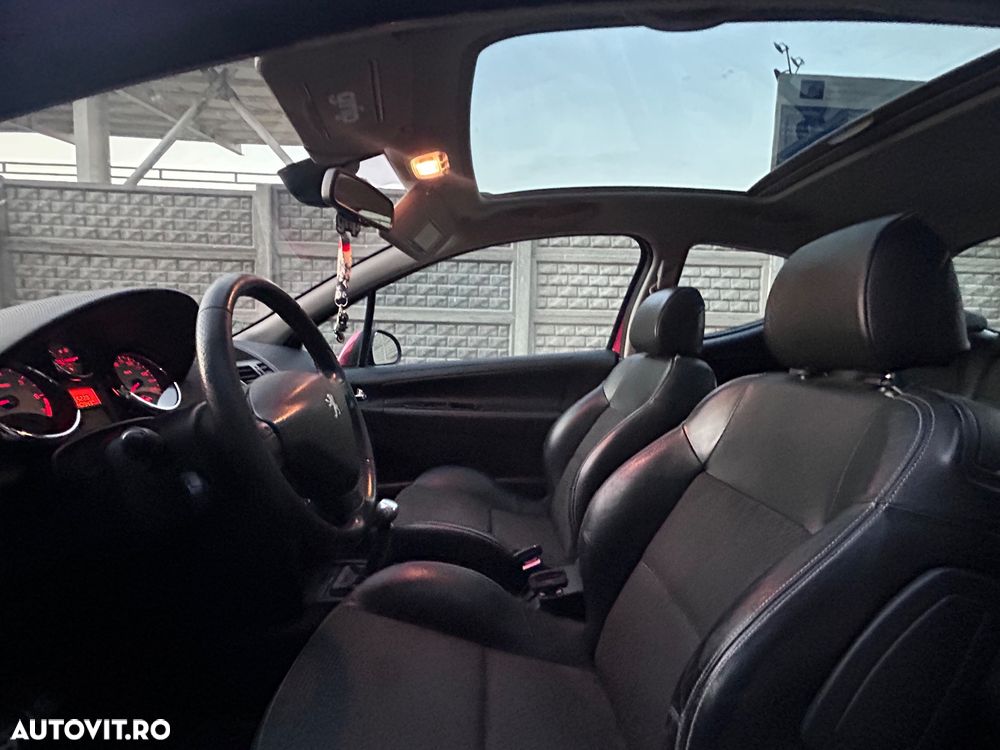 Peugeot 207 150 THP Sport - 10
