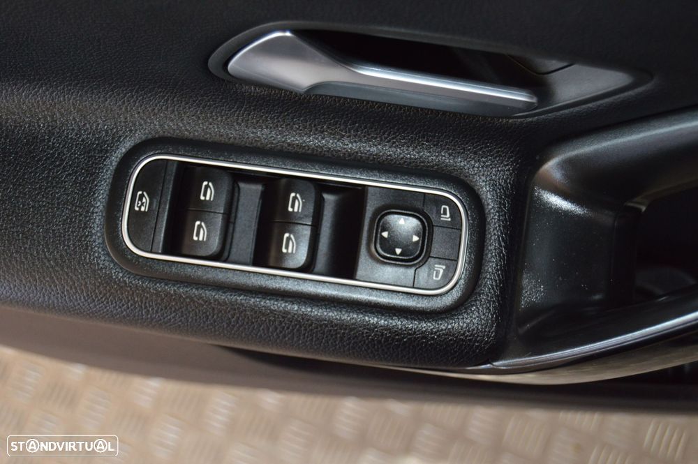 Mercedes-Benz A 180 d Progressive - 27