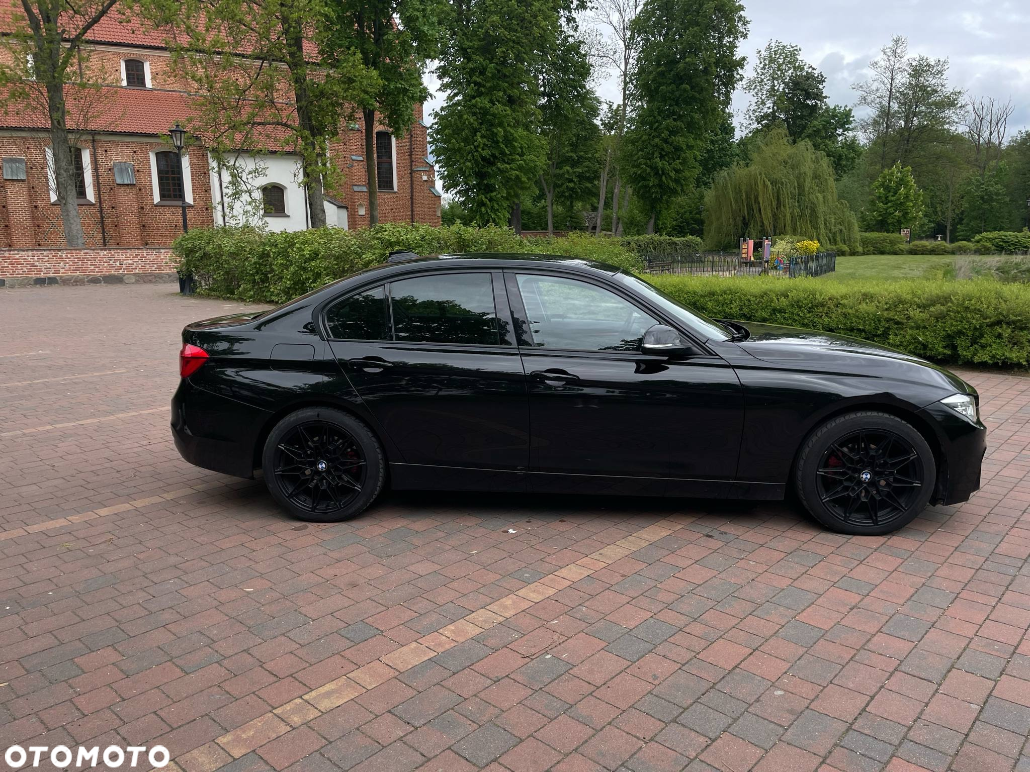 BMW Seria 3 318d Luxury Line - 2