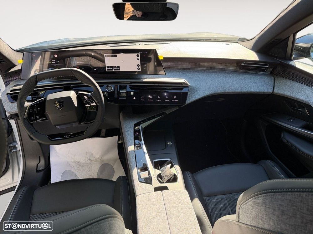 Peugeot E-5008 97 kWh Long Range GT - 10