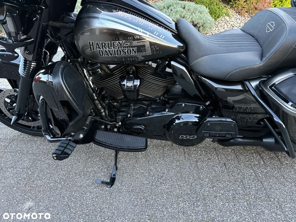 Harley-Davidson Touring Ultra Limited - 23
