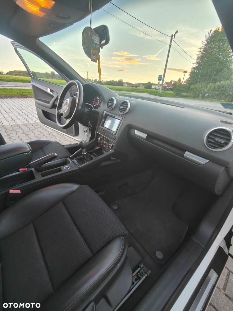 Audi A3 Sportback 1.8 TFSI Ambition - 10