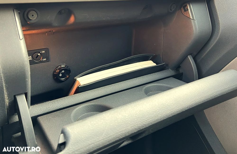 Volkswagen Touran 2.0 TDI DPF Cross - 8