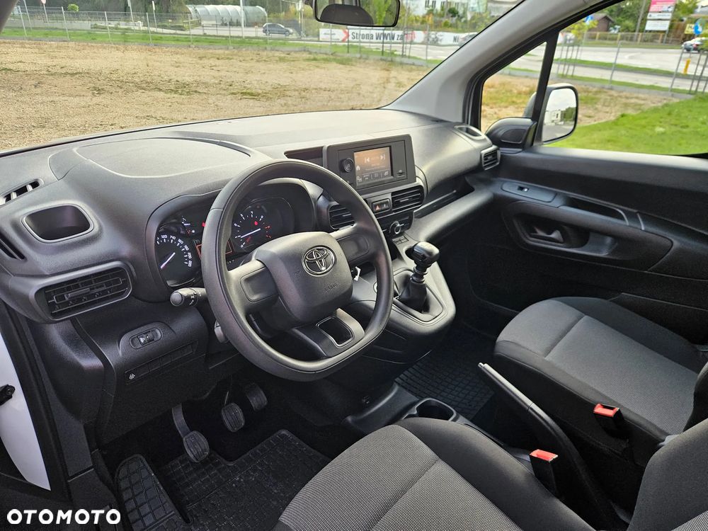 Toyota Proace City Verso Long 1.5 D-4D Business - 8