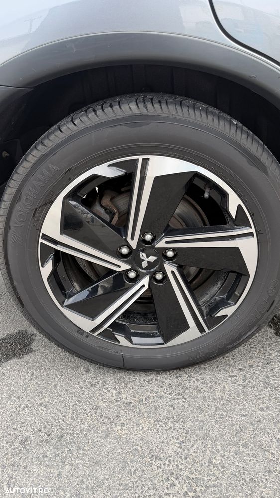 Mitsubishi Outlander 2.2L DI-D 6AT 4WD Intense+ A04 - 20