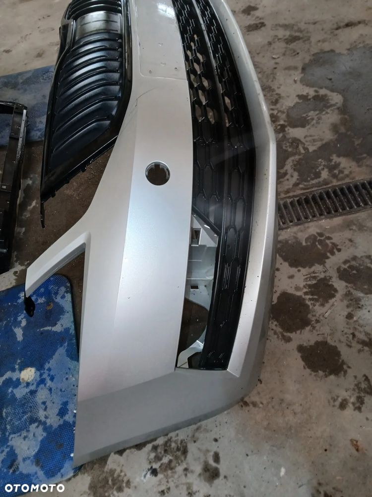 Octavia III 3 Pas przedni belka kompletny maska zderzak LA7W - 8