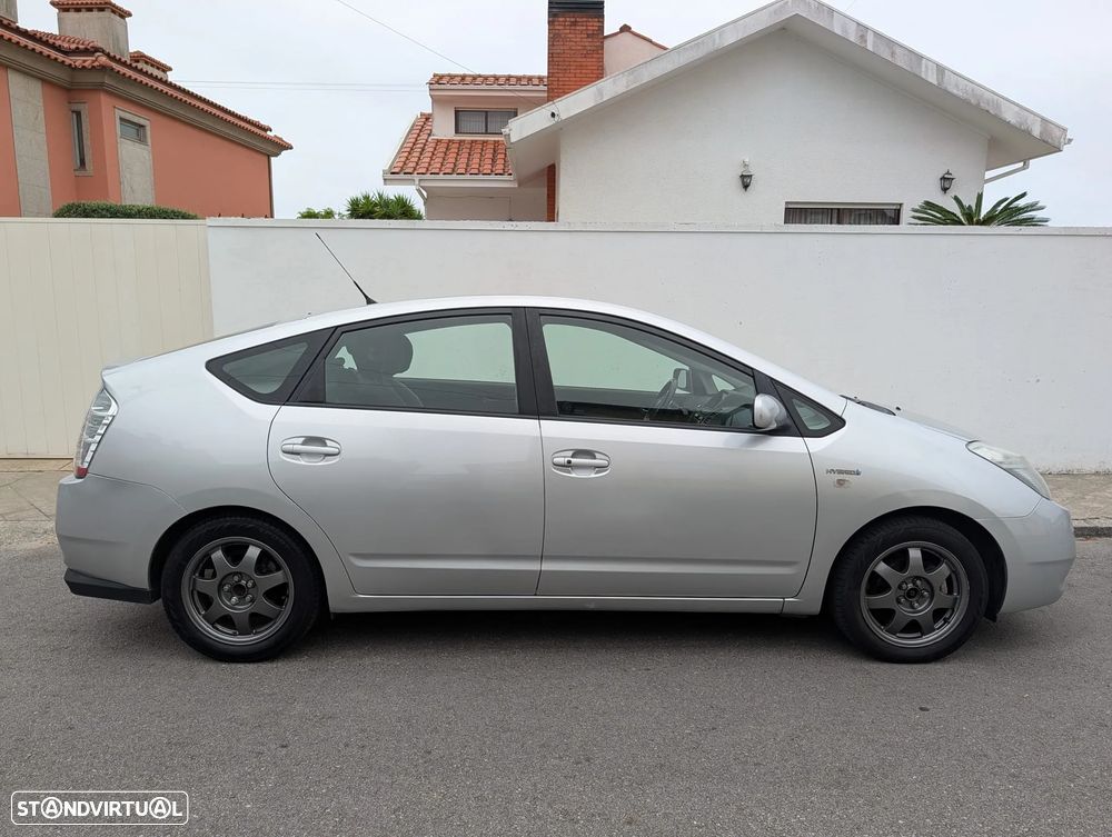 Toyota Prius 1.5 VVT-i HSD Sol HP. Pack - 1