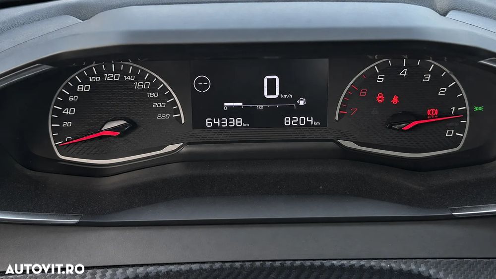 Peugeot 2008 1.2 L PureTech STT Allure - 7