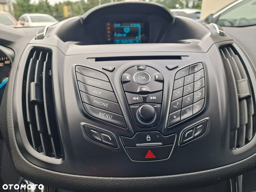 Ford Kuga 1.6 EcoBoost 2x4 Titanium - 29