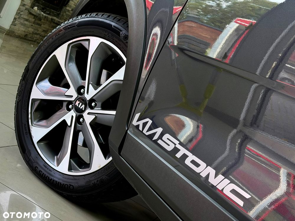 Kia Stonic 1.0 T-GDI L - 10