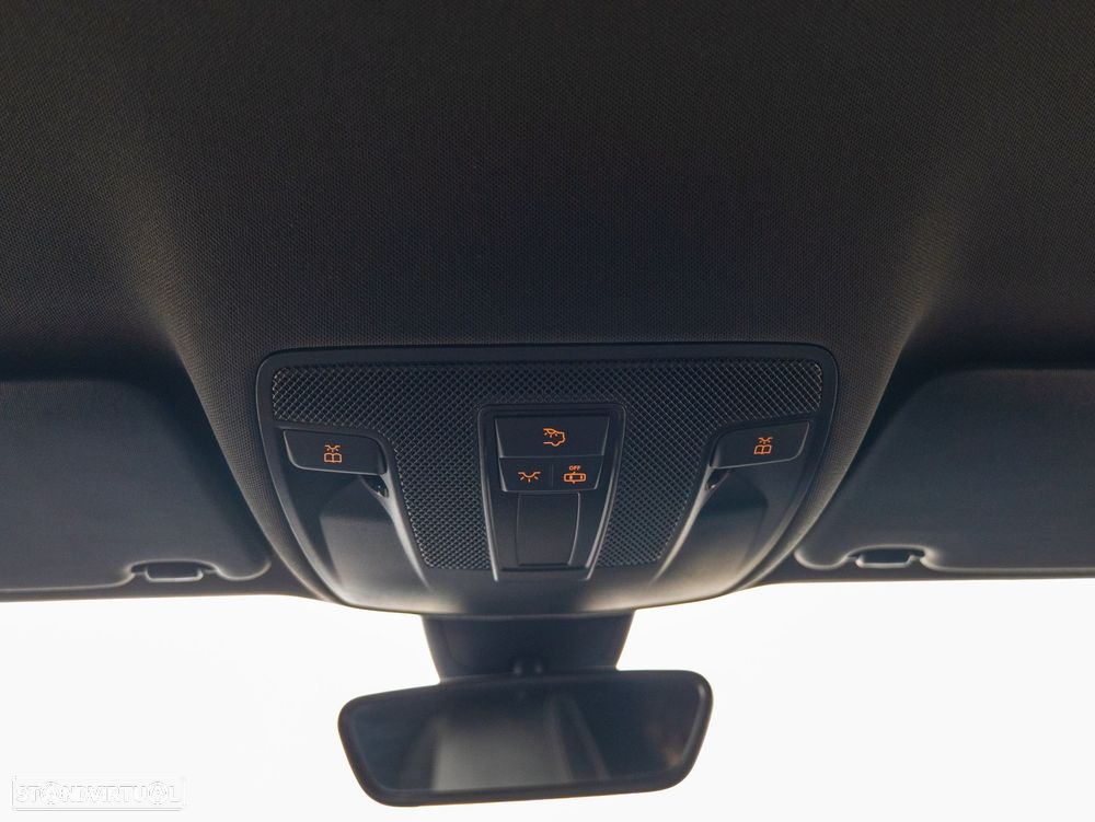 Mercedes-Benz CLA 200 d Shooting Brake Urban Aut. - 25