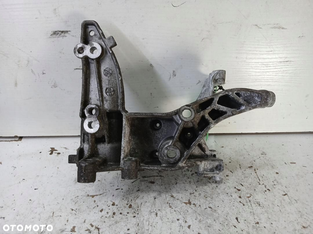 ŁAPA ALTERNATOR WSPORNIK CITROEN DS5 1.6 E-HDI 9HR DV6C 112 KM 9674030280 - 2