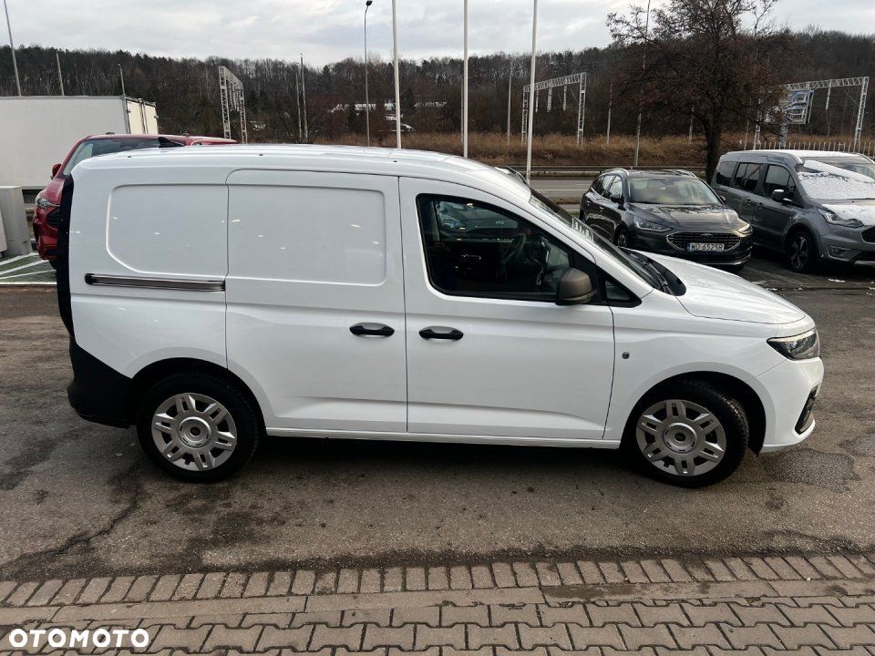Ford Transit Connect - 8
