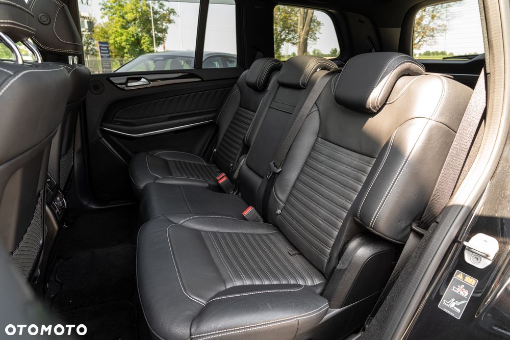 Mercedes-Benz GLS - 39