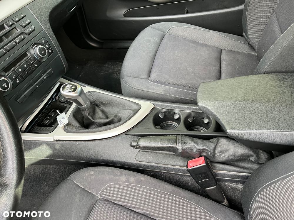 BMW Seria 1 118i - 7