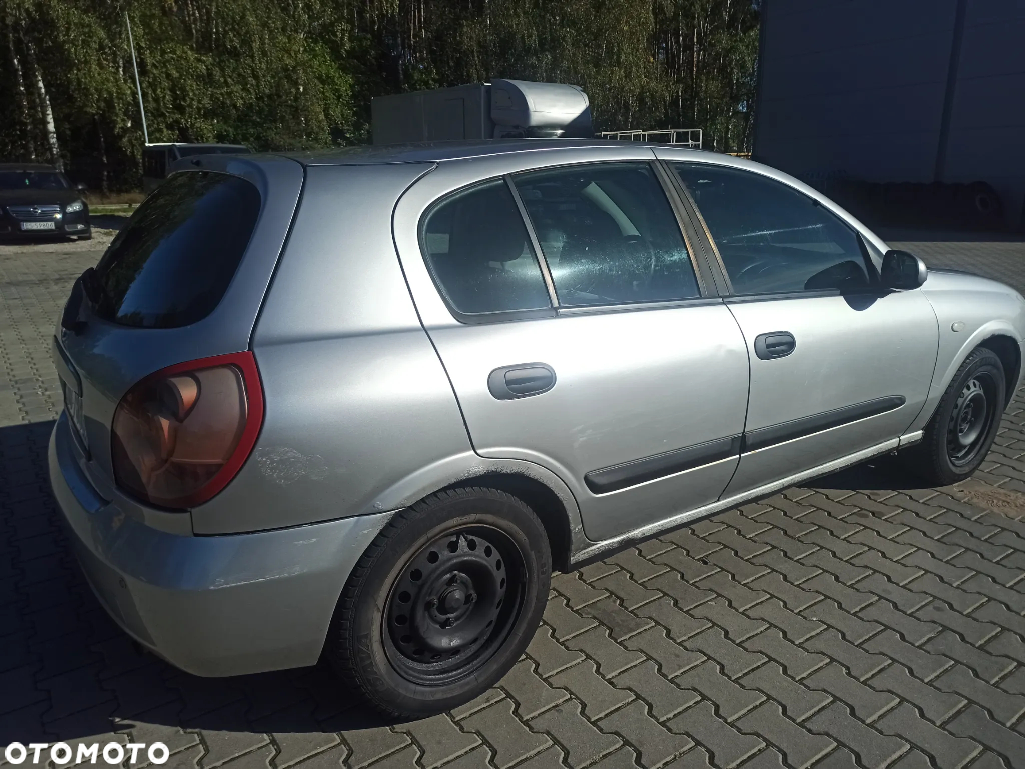 Nissan Almera - 3