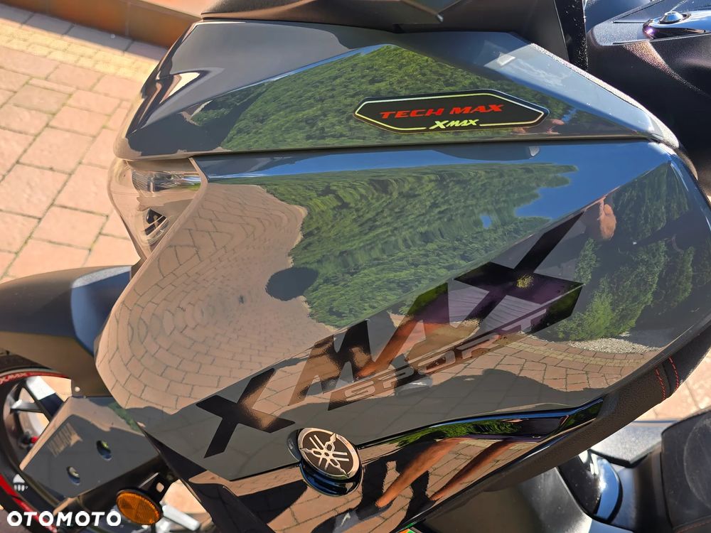 Yamaha X-max - 16