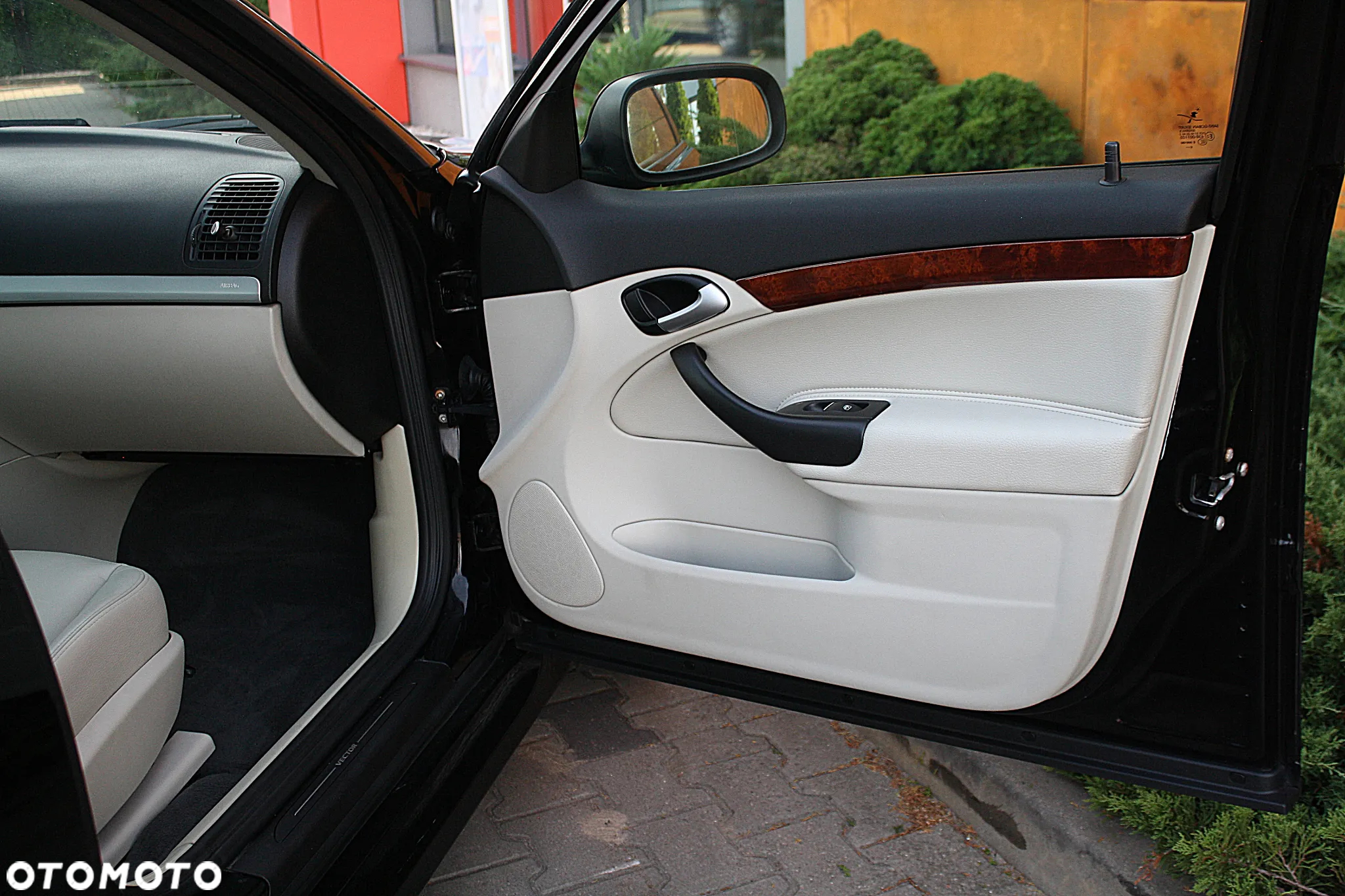 Saab 9-3 - 12