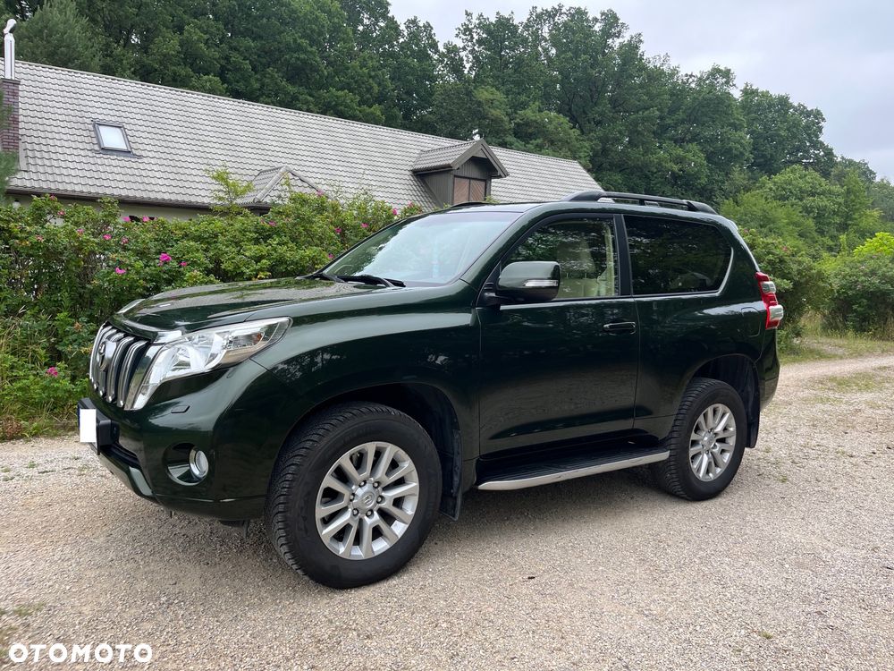 Toyota Land Cruiser - 1