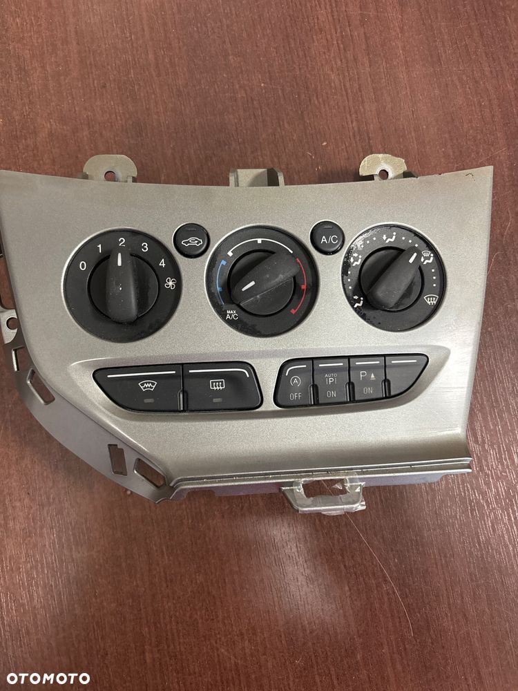Panel klimatyzacji Ford focus III - 4