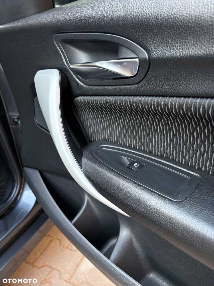 BMW Seria 1 118i - 27