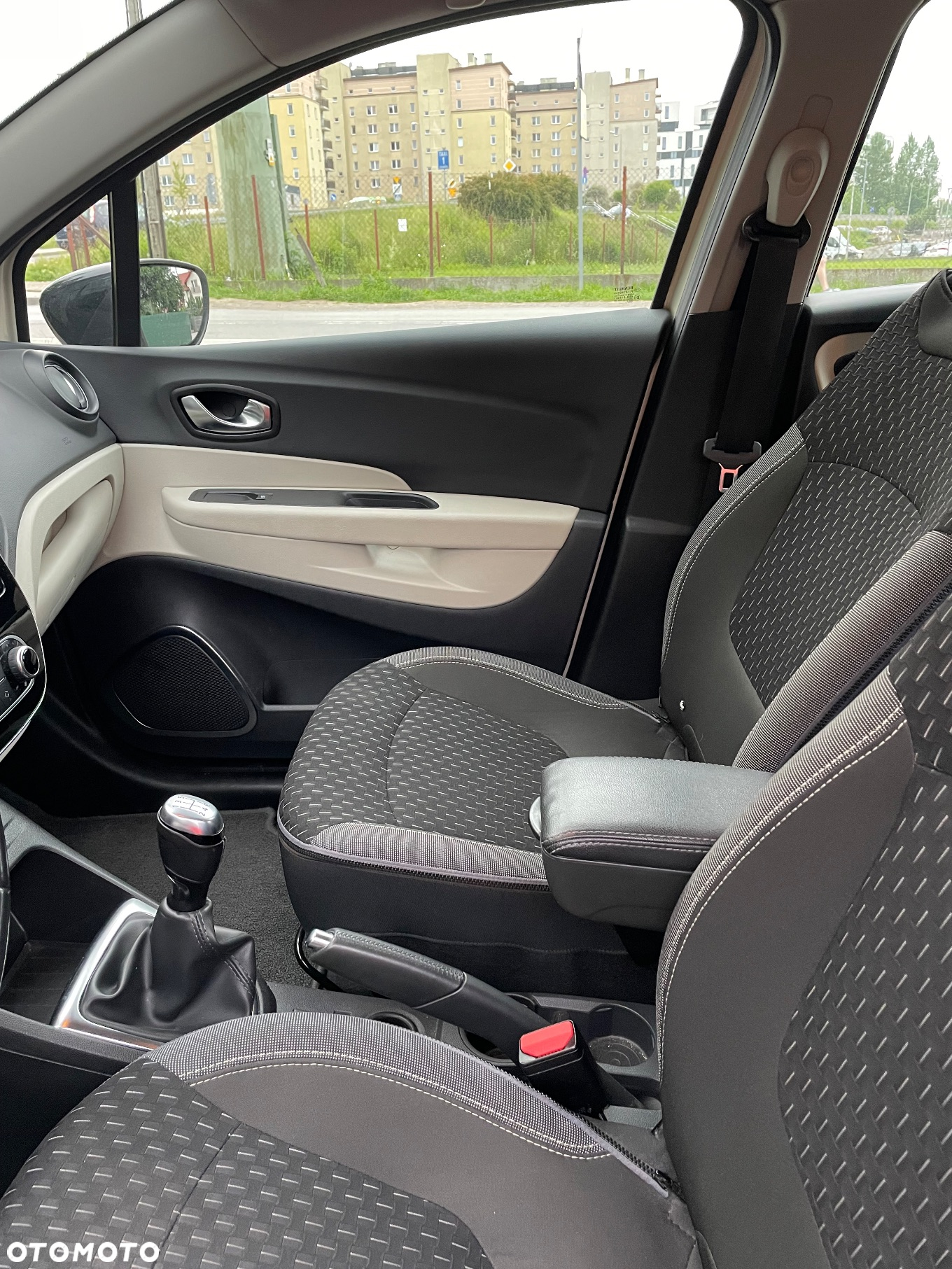 Renault Captur 0.9 Energy TCe Intens EU6 - 12