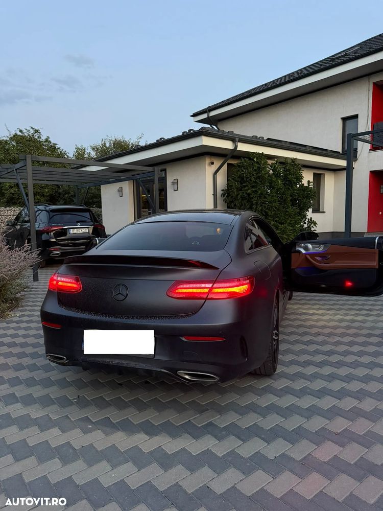 Mercedes-Benz E 400 4MATIC - 4