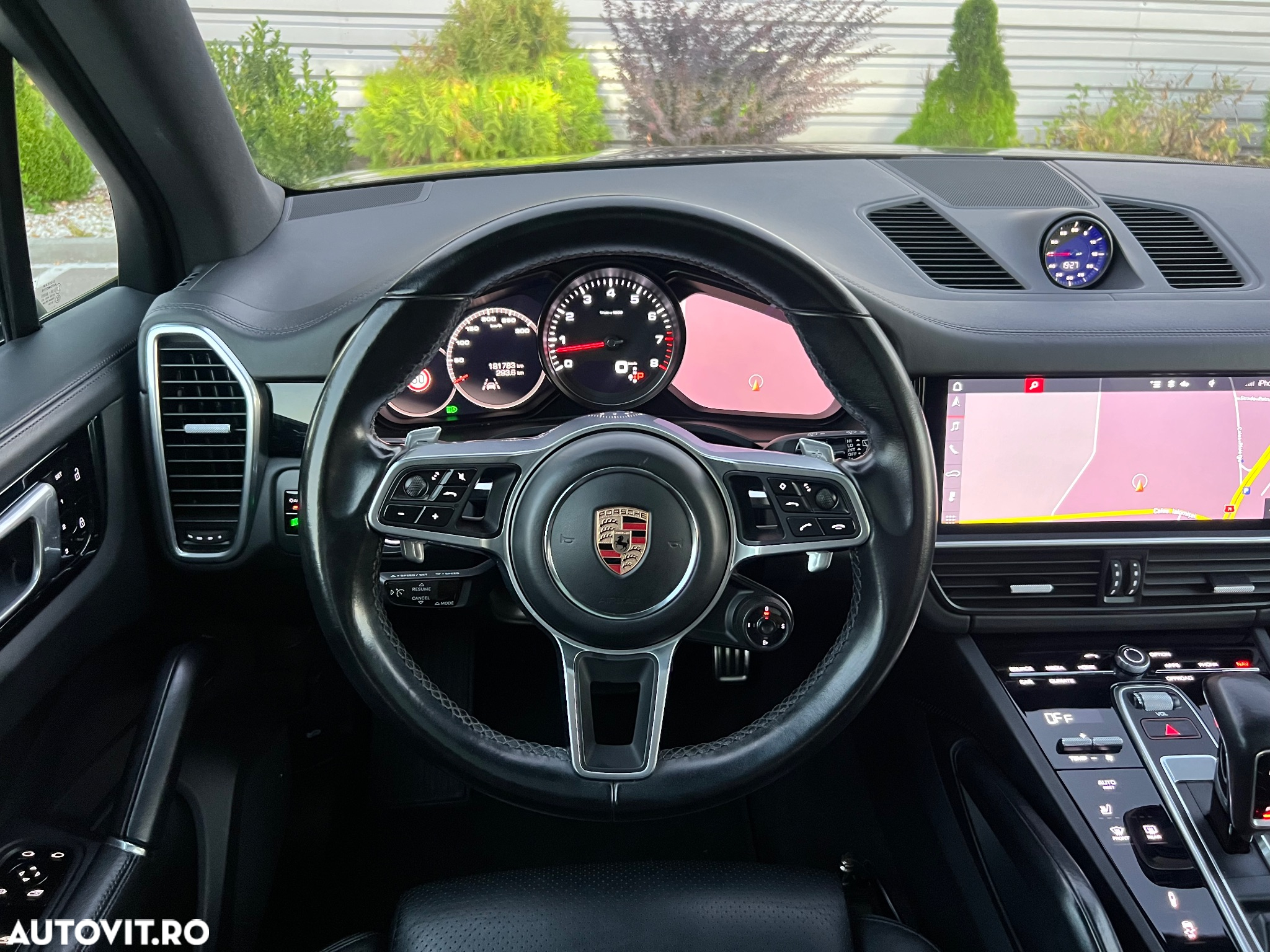 Porsche Cayenne S - 10
