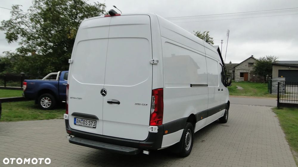 Mercedes-Benz SPRINTER - 5