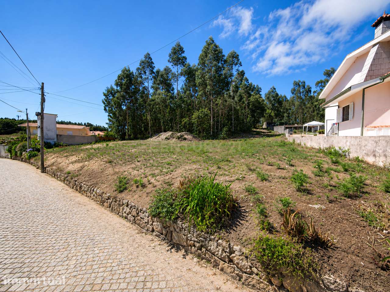 Terreno com projeto de arquitetura para moradia T4 e anexo independent - Grande imagem: 2/21
