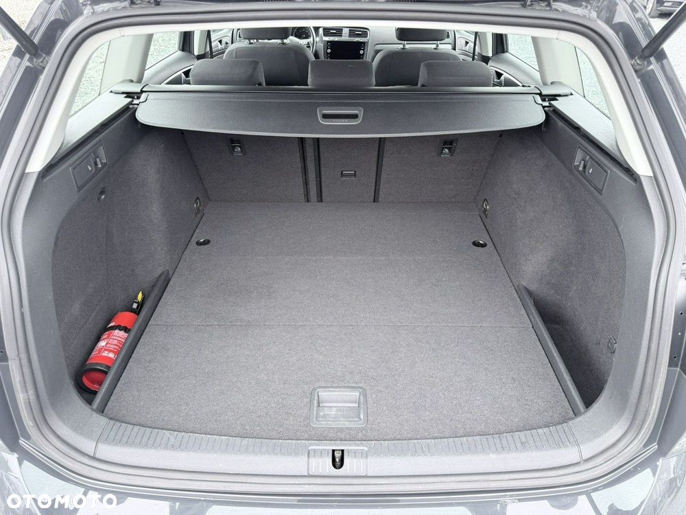 Volkswagen Golf Variant - 30
