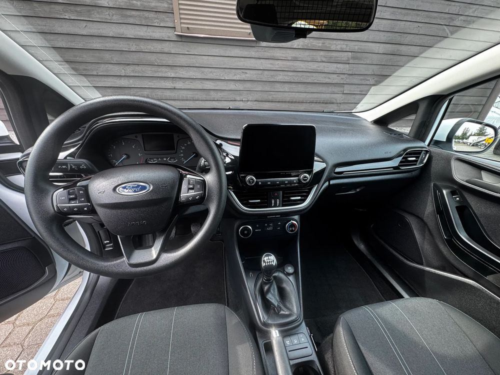Ford Fiesta - 21