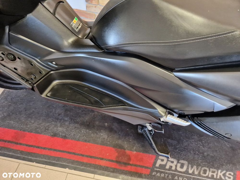 Yamaha X-max - 14