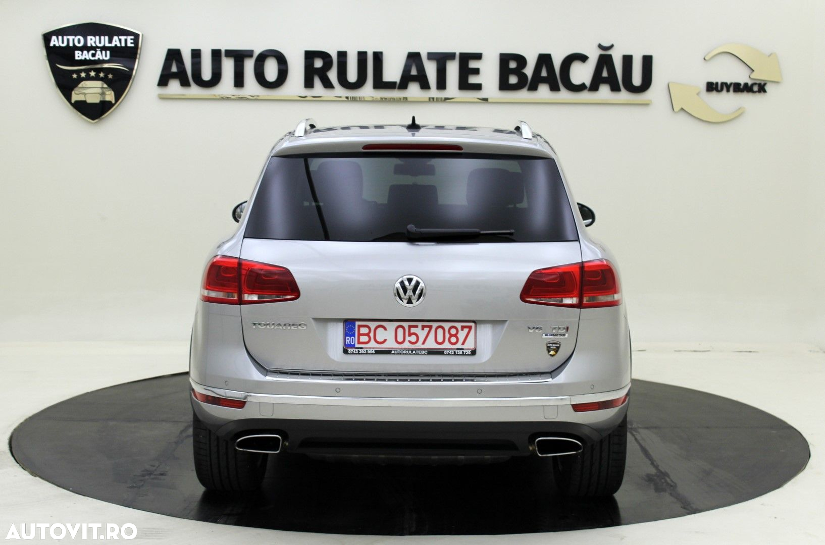 Volkswagen Touareg - 11