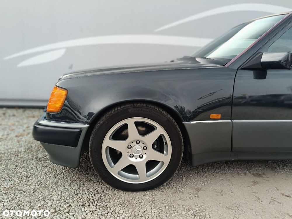 Mercedes-Benz W124 (1984-1993) - 32