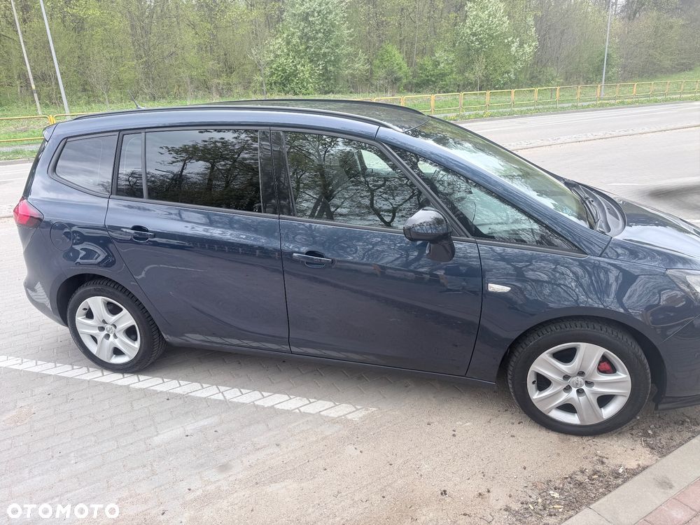 Opel Zafira - 15