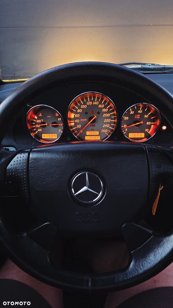 Mercedes-Benz SLK - 8