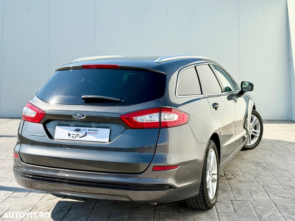 Ford Mondeo 2.0 TDCi Powershift Business - 4
