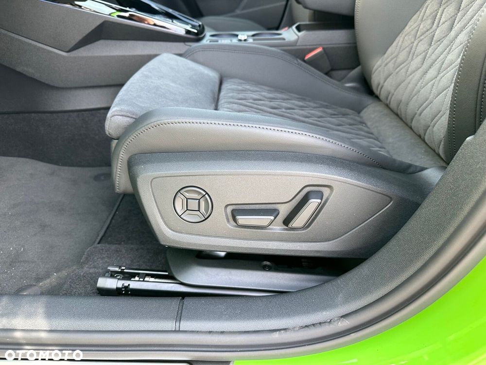 Audi RS3 Limousine - 13
