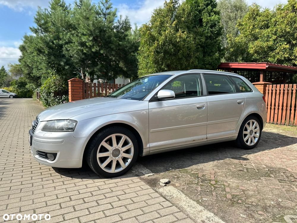 Audi A3 3-drzwiowe 2.0 TFSI quattro Ambition - 4