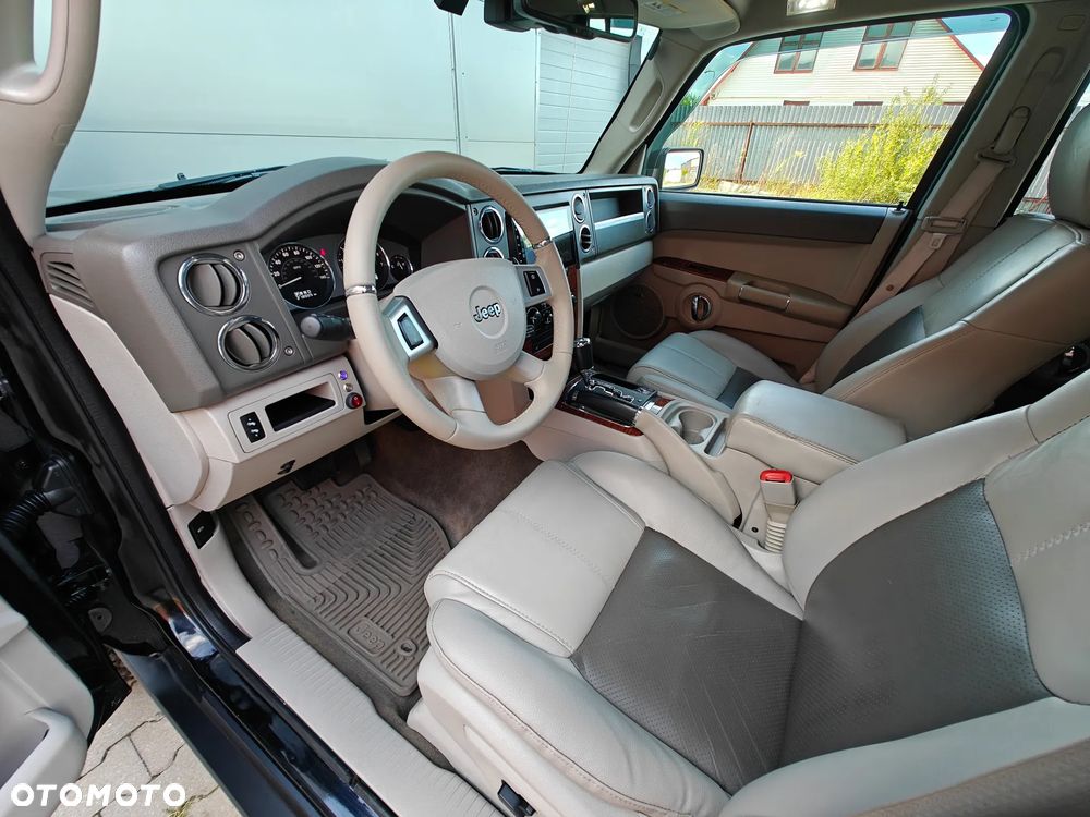 Jeep Commander 5.7 V8 Limited - 19