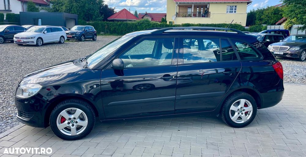 SKODA Fabia 2012 — imagine 3
