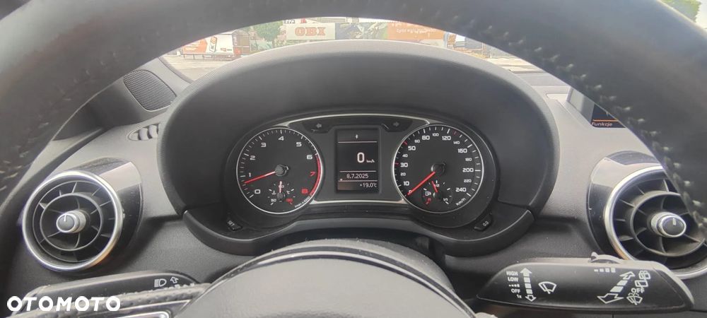 Audi A1 1.2 TFSI S line edition - 10