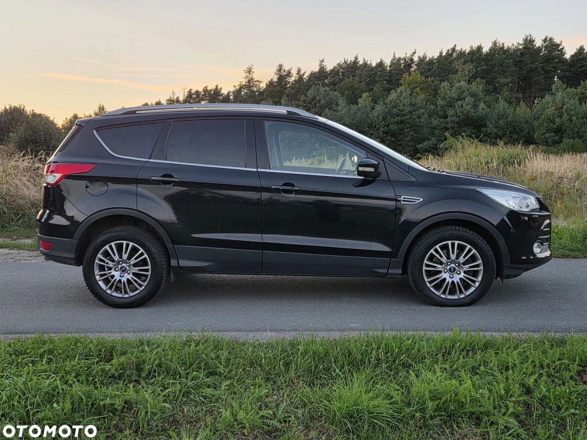 Ford Kuga 2.0 TDCi 2x4 Titanium - 5