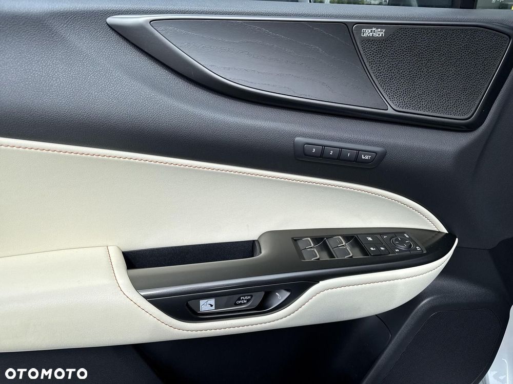 Lexus NX 350h Omotenashi AWD - 11