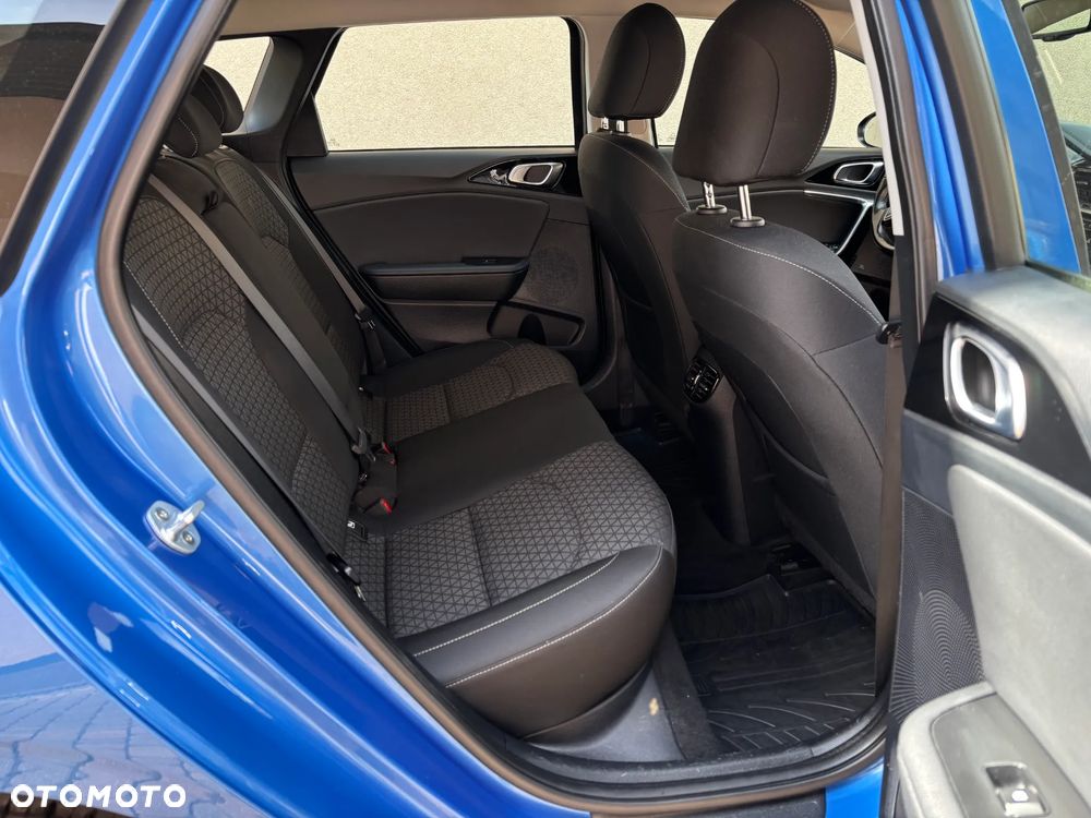Kia Ceed 1.6 CRDi Platinum Edition - 33