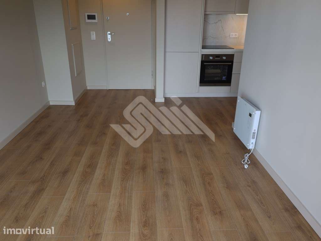 Apartamento T1 com Vista Panorâmica - Rotunda da Boavista / Casa da... - Grande imagem: 5/15